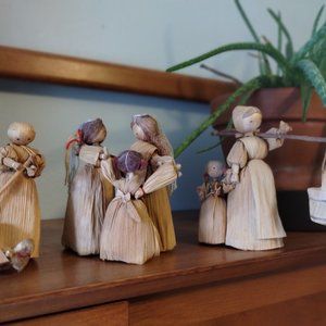 Czechoslovakia Folk Art Hand made  Corn husk Dolls